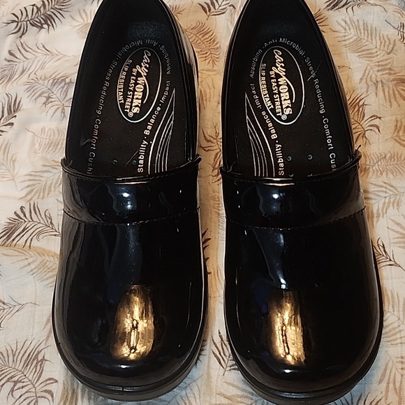 NWOT women's work shoes size 6 - Picture 2 of 5